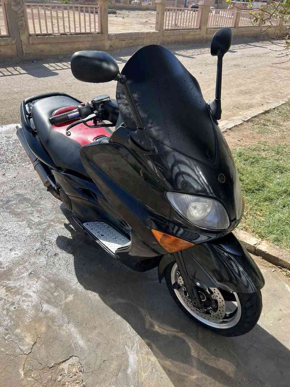 سلام عليكم للبيع تيماكس 2008نوزل دراجه محرك مفتوح اول مره ابيع ع هاذه الوضع السعر 13 وبيها مجال بصيط مكان حله الهاشميه. رقم ***********
