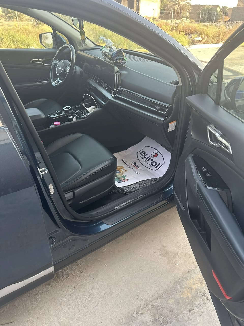 السلام عليك للبيع كيا سبورتج 2023
حجم المكينه : 1600 تيوبو + نظام هايبرد     
             ماشيه : 42 الف ميل   
           الايرباك : سليم مطاك ولا ايرباك 
              الضرر : سرقه بنيد مبدل ومصبوغ فقط  

 
           
#المواصفات
1. شاشه كبيره
2. بصمه
3. شحن وايرليس
4.تشغيل عن بعد 
5. كامرا
6. رادارات جانبيه
7. رادار امامي
8. لايتات لد 
9. بكلايت لد 
10. كشنات جلد
11.هيترات بالكشنات
12. ويل كب 
13.اشاير بالمري
14.كيجات دجيتل 
15. قطعتين تبريد 
16. تبريد بيانو 
17. تحكم 
18. نظام سبورت ايكو عادي
19. فور ويل 4x4
20.ايقاف ذاتي اوتو ستوب
21.حساسات خلفيه
22. اوتو هولد 
23. نظام منحدرات 
24. كشن السايق كهرباء
السعر:215
العنوان:بغداد/الدورة
للاستفسار:***********
