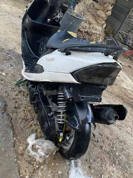 السلام عليكم ماكس عدله البيع دراجه بوشه 58 ونص مكاني بغداد العامريه سعر 450 بيه مجال رقم ***********
