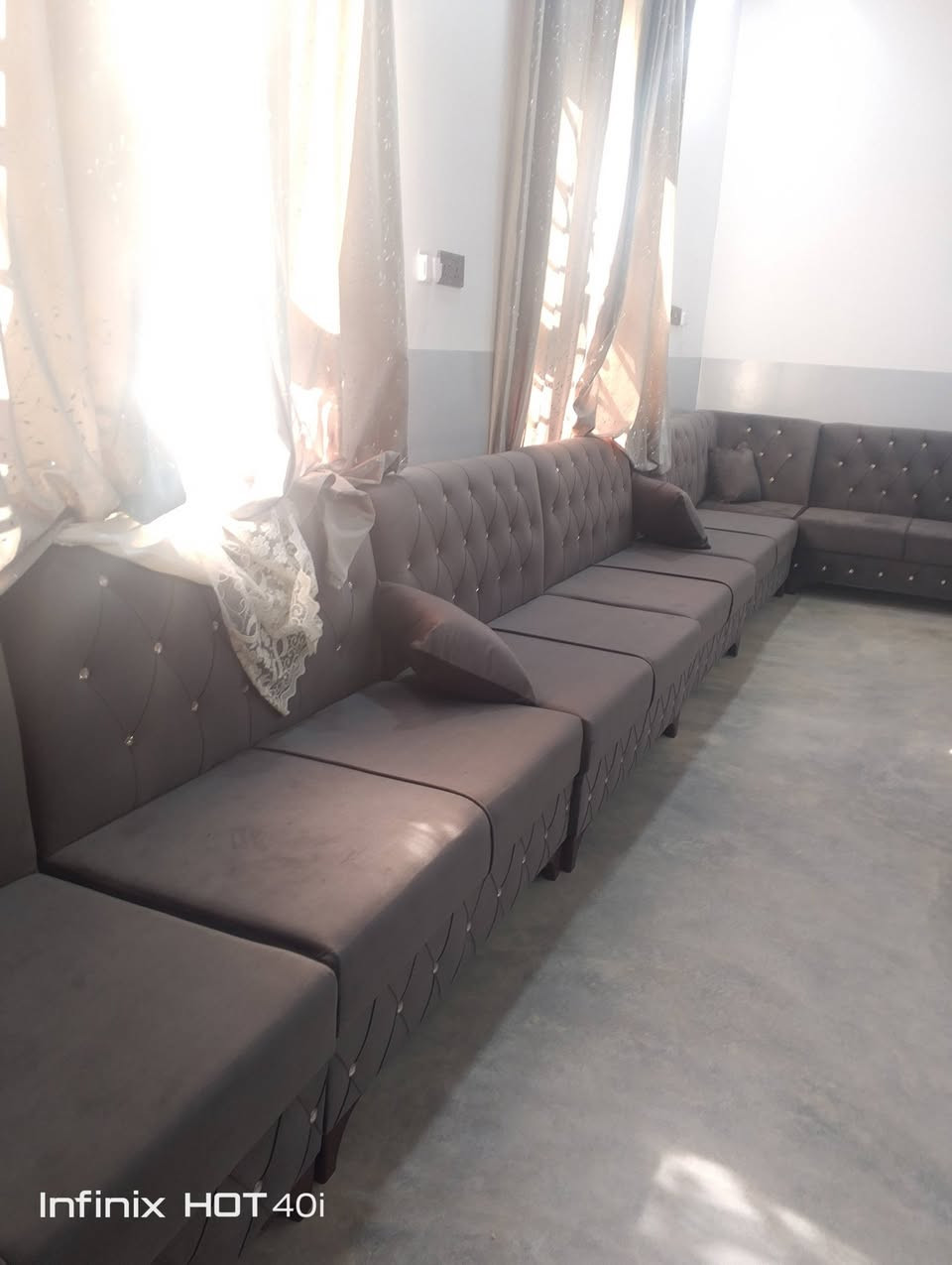 السلام عليكم تخم قنفات للبيع فصال اربيل مقاس 7×4 للتواصل: ***********
