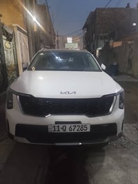 كيا سورنتو للبيع مديل 24 077822388011