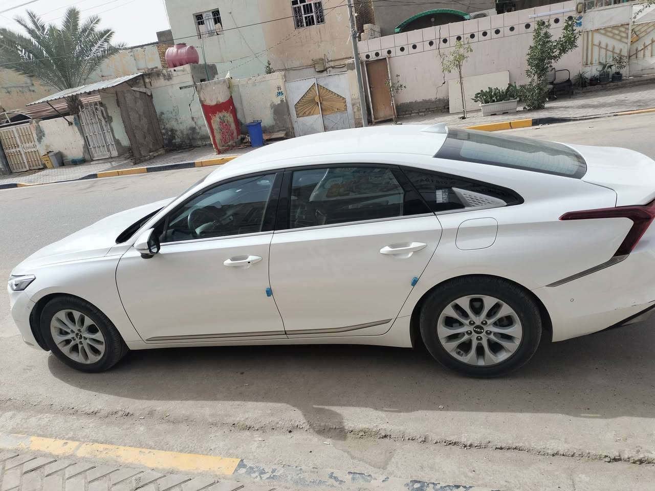 السلام عليكم
كي 8 موديل 2023

بانزين فقط مكينه اربعه 2500 

وارد كوري مامشتغله تكسي 

حادثه جامله مصلح وبنيد مبدل 

تقريبا السياره فول ماعدى بنوراما ومساج 

الباقي كل المواصفات بيه دواخل جكليتي كامرات 360 درجه وباقي المواصفات المعروفه كلهن بيه 

وكلشي موجود بالصور 

وصور حادث ماعدي 

مكانه ديوانيه
سعره ب 202

للاستفسار ***********
