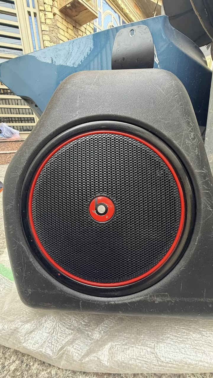 دمام صندوق اصلي بيتس 
يرهم جارجر و اوباما 
السعر 100الف 
لحيةدعامية جارجر 
السعر 40الف 
مكان /البصرة
***********
