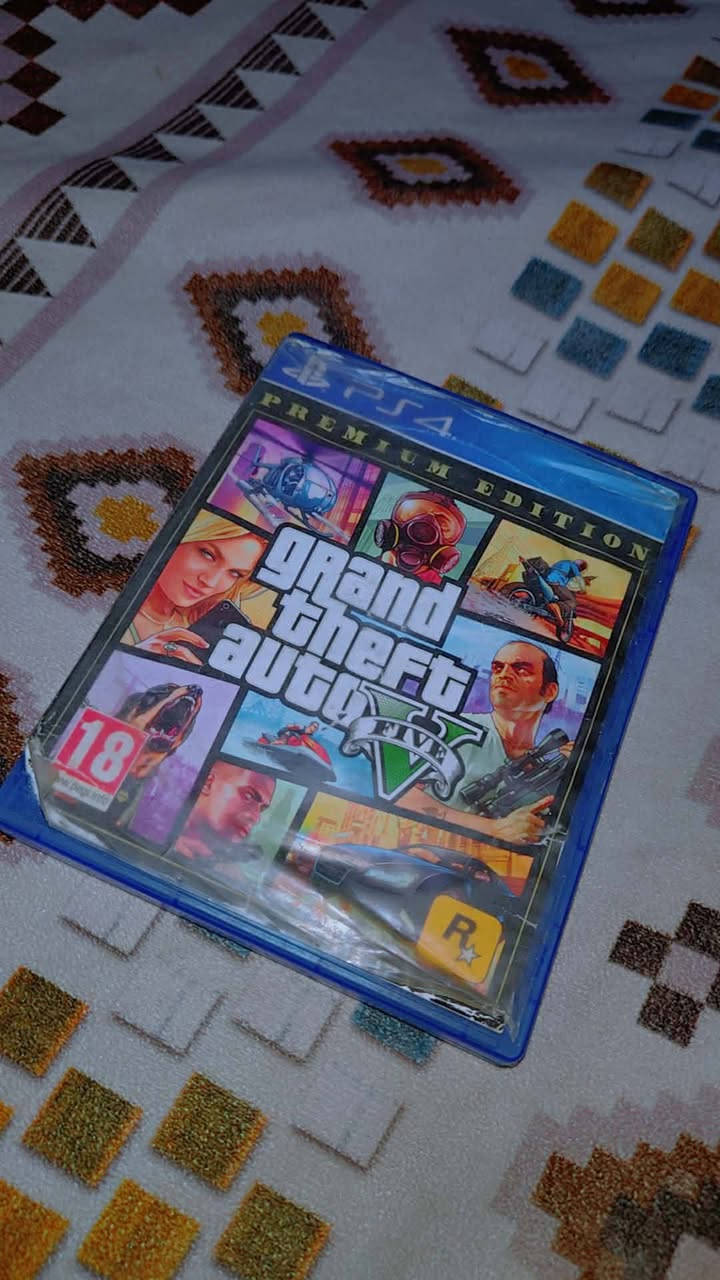 🎮 للبيع Sony PlayStation 4 Pro 
📦 المواصفات:
جهاز PS4 Pro
سعة التخزين 1TB
 4K
نظام 13.2 قابل للتهكير
يد تحكم PS4 + يد تحكم PS5
كيبل كهرباء
كيبل HDMI
🎮 الألعاب والحسابات:
قرص GTA V مع حساب قوي  داخل GTA Online
FIFA 25 ( PS Plus)
God of War Ragnarök ( PS Plus)
Horizon Forbidden West ( PS Plus)
Detroit: Become Human ( PS Plus)
Fortnite
eFootball 2026
Fall Guys
وألعاب أخرى كثيرة
(اشترك ps Plus سنه خلص قبل سبووع )
💰 السعر: 300
📍 المكان: الموصل – حي العامل


**إذا كنت صاحب هذا الإعلان وتريد حذفه لأي سبب، رجاءا أرسل رسالة إلى الدعم الفني**