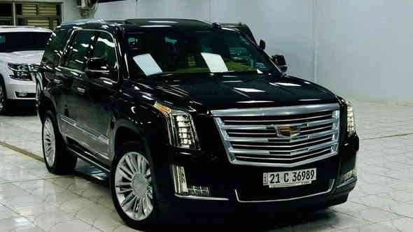 للبيع كاديلاك اسكاليد.بلاتينيوم. 
السياره مواصفات بلاتينيوم.فول الفول اعلى فئة بالكاديلاك داخل بيجي. ✈️✅

 السياره لون اسود♠️

موديل 2020

السياره خليجيه مكفولة كفالة عامة وكاله المنصور السيارة جديده بحاله الوكاله  

المواصفات📱👇🏻

🔵1-عداد المسافات⬅️37ألف  

🔴2-كشنات مساج 

🔵3-داخل بيجي.

🔴4-داخل ملكيVIP

🔵5-السياره4شاشات 

🔴6-كشنات تدفأة تبريد 

🔵7-فور ويل 

5️⃣بصمات 🔴

🔵9-الكشنات الخلفيه تدفأة 

🔴10-شاشه كبيره 

🔵11-قاصه 

🔴12-تحكم جهتين 

🔵13-داتاشو. 

🔴14-بصمة

🔵15-كشنات جلد

🔴16-جنطه جلاق 

🔵17-لد بالابواب 

🔴18-دوسات اوتو 

🔵19-ويل2️⃣0️⃣

🔴20-رادار امامي خلفي 

🔵21-وقوف تلقائي عند التقرب من جسم. 

🔴22-سقف شاموا اسود. 

5️⃣ كاميرات🔵

وباقي المواصفات المعروفة للبلاتينيوم. 
للاتصال / ***********
مكان السيارة بغداد _اليرموك
