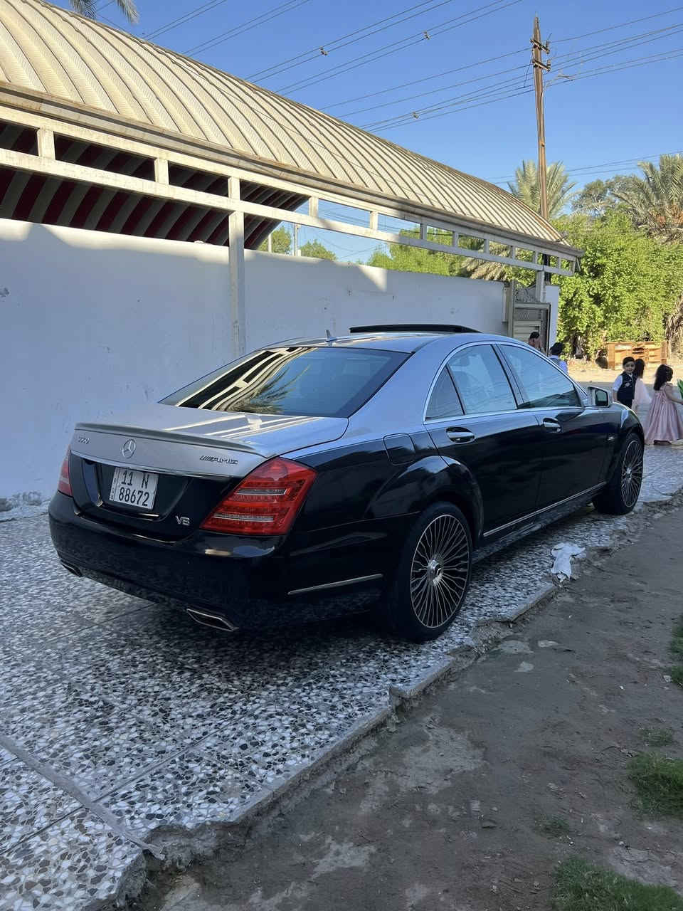 ‏مرسيدس s رقم بغداد
‏باسمي تحويل ثاني يوم

￼ صدر جديد تبريد ثلج مكاني بغداد 

￼ شراي يتصل تخم تاير جديد مابيهه اي نقص      تغليف  السواد جماليه الجواه كفاله عامه بس الدعامات صبغ ￼￼￼***********￼
