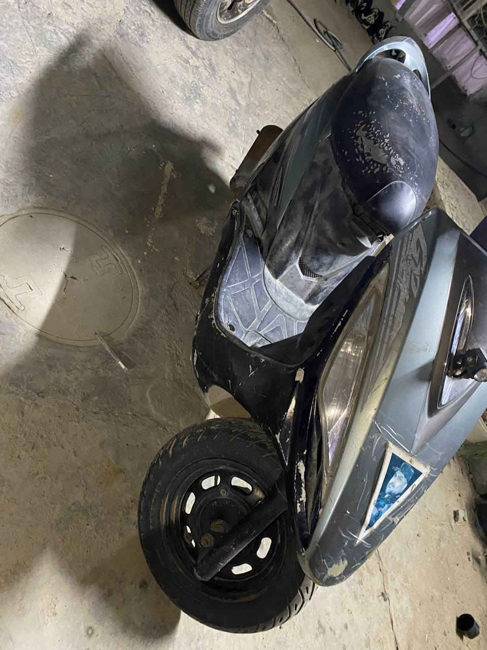 كامكو ياباني الدراجه شغاله نقصها كابريتر و قمجي سكليتر مكينتها ناعمه مال شغل توديك وترجعك 150 قفل 🔒 ‏‪0786 762 4617‬‏ وبي واتساب بغداد, العراق
