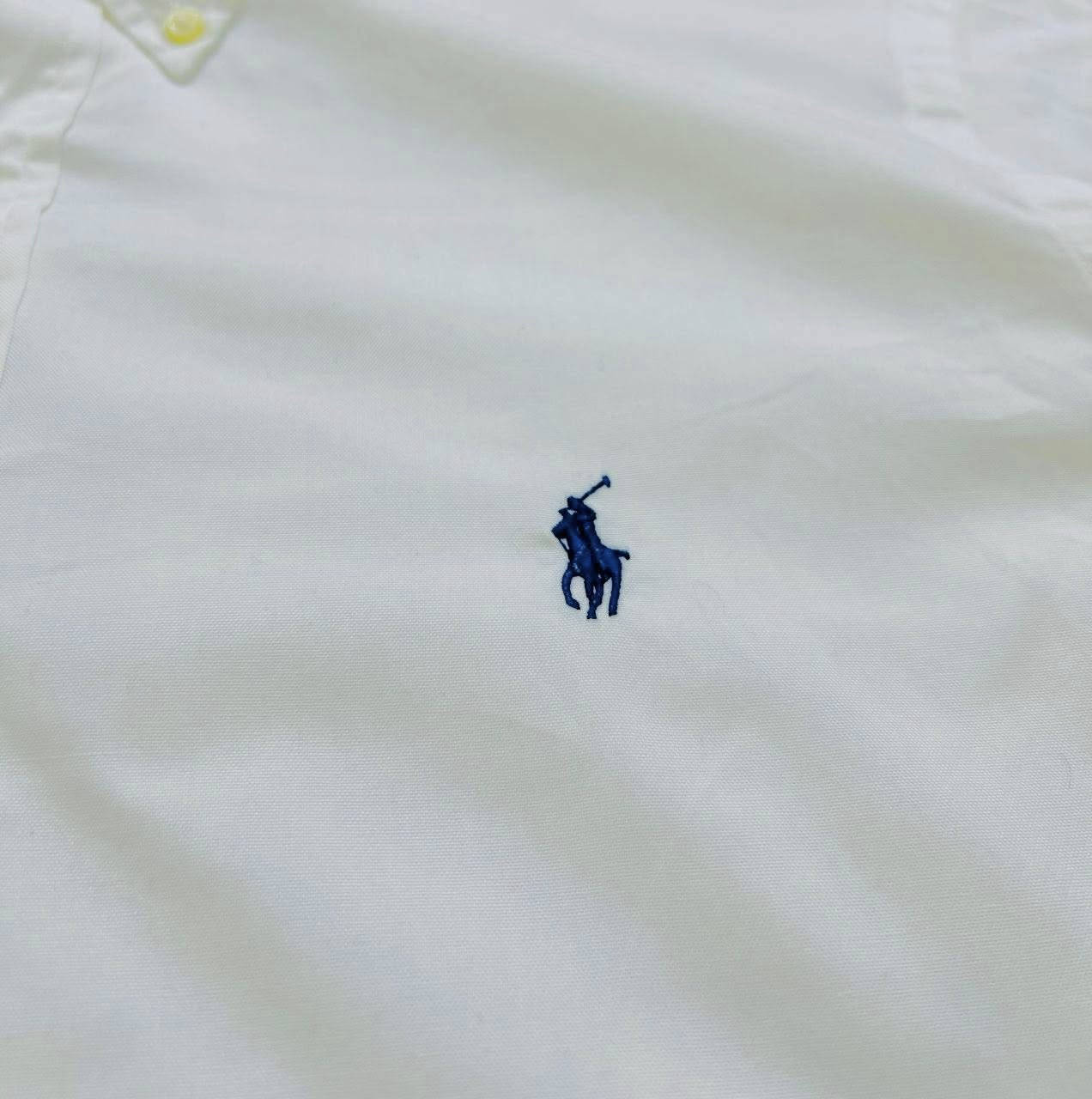 رالف لورين (Ralph Lauren).
الخامه قُطن الاكسفورد.
ليكرا قليل.
القياس XXL
عُرض الصَدر 64 _ الطول 80 _ الردن 71 .


**إذا كنت صاحب هذا الإعلان وتريد حذفه لأي سبب، رجاءا أرسل رسالة إلى الدعم الفني**