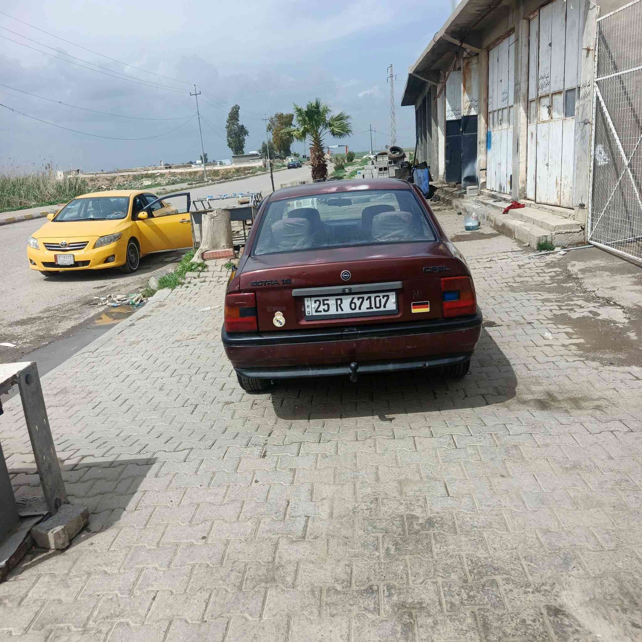 السلام وعليكم اوبل فكتره حجم 16 باور ستيران قيش عريض كير محرك شرط تخم تاير صدر بطاريه جديد العنوان كركوك ناحيه السعر ٣٥وبي مجال كابون مابيها سنويه اصدار جديد السياره بلادي بدون صبغ ***********
