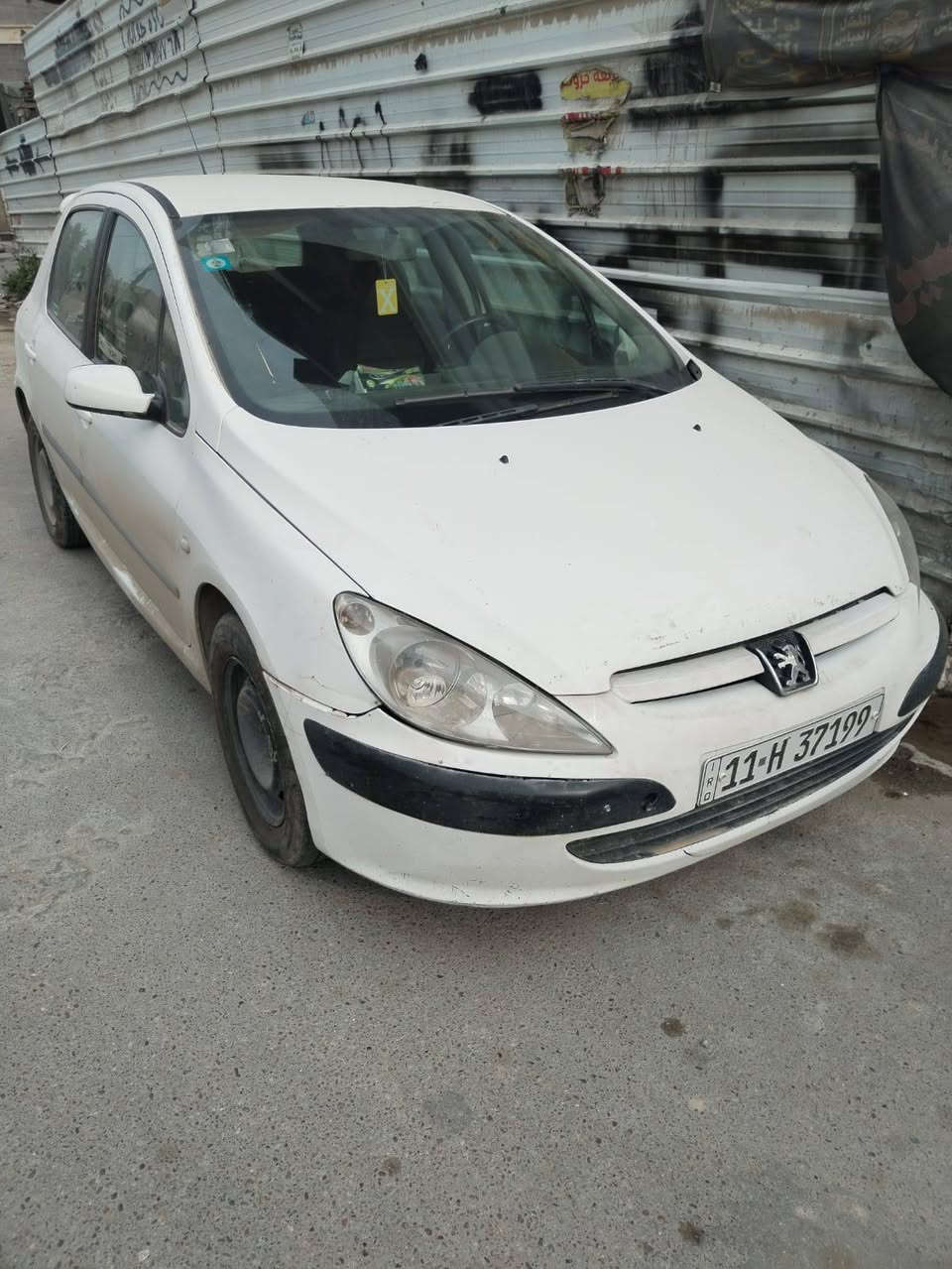 السلام عليكم يبجو 307 مديل 2005 
كير مكينه جدد مكينه 2200 
تخم تاير جدد 
بدون ضرر السيارة 
بيها مشكله فصله جويتر 
باسمي تحويل ثاني يوم 
مكان السيارة بغداد الدولعي 
سعر السيارة 45 بي مجال 
***********
