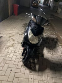 سكنس فحل لبيع كابريتر بوشه 58دراجها كهربائيات كلها شغاله اشاره يمنه يس...