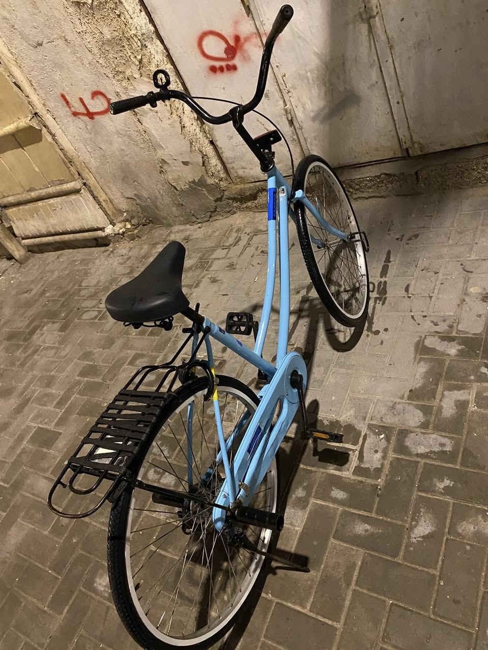 السلام عليكم بيسكل سياحي للبيع ماله باله موديل ٢٠١٩ البيسكل غراضه كامله برغي ما ناقصه البيسكل فول نضافه تجي وتشوف بعينك للبيع السعر ١٥٠ وبي مجال مكاني البصره خمسميل والي يحب يتفضل خاص هذا رقمي ***********
