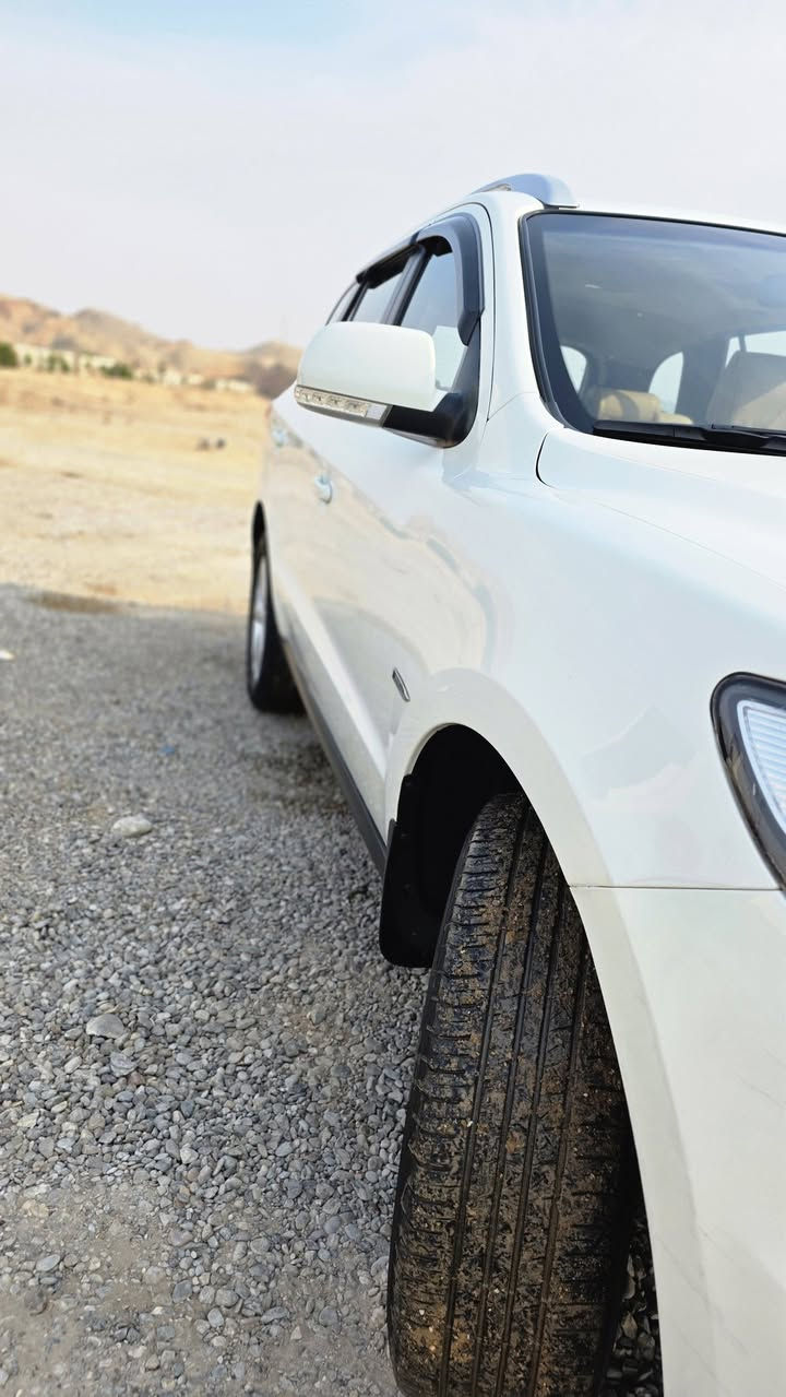 سلام عليكم. 
سنتافي موديل 2011 للبيع فقط بدون بدون مراوس
شركة العامه خليجيه 
مكفوله كفاله عامه بس بيه ملاحظات بسيطه 
سونار موفق معه الصور 
مواصفات السياره فتحه 
مكينه 4سلندر دوش 
ماشيه 172 حقيقي 
تحكم أستيرن 
مري شفط 
حساس خلفي 
شاشه +كامره خلفيه 
تبريد ثلاثه قطع مركزي 
لايت زنون عالي او ناصي 
ويل كب 5ويل كب 
تخم تاير جديد 
حداديه جديده 
تبريد شغال 
رقم سليمانيه دولي جديد شرط تحويل ثاني يوم 
مكان السياره/ ديالى منصوريه الجبل 
السعر 160 بي مجال 
الاستفسار عل رقم /***********
