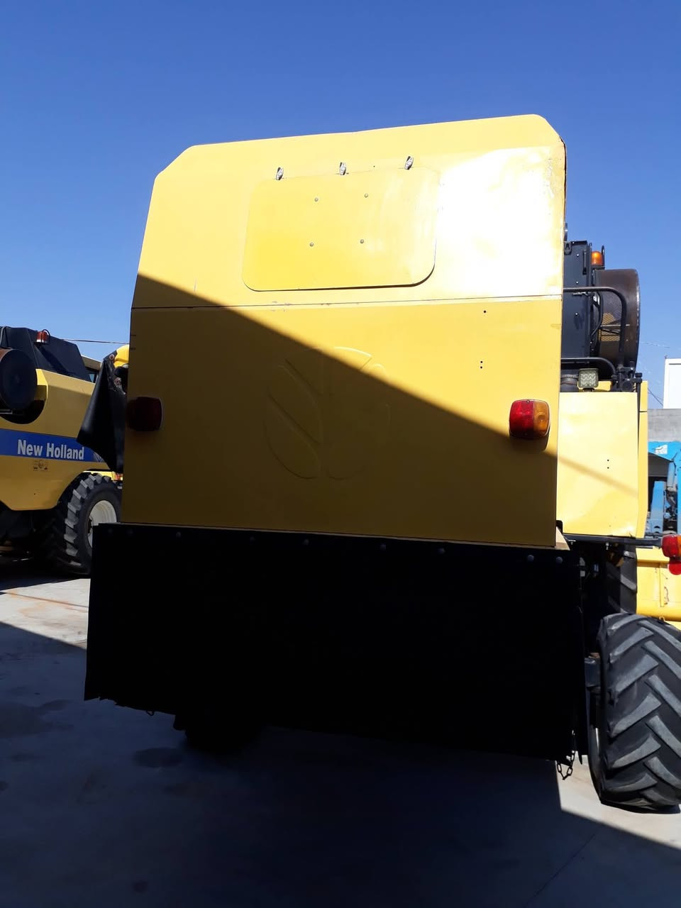 ئەم دەڕاسەیە بۆ فرۆشتنە (للبیع) ،مۆدیل2011
5080 دەبل درامە، 5 بەلەم ، معمل کارەبایی ، دەبل کوشن ، تەپلە 20 فووت

ڕەقەم تەلەفۆن: 
***********
***********
@إشارة
