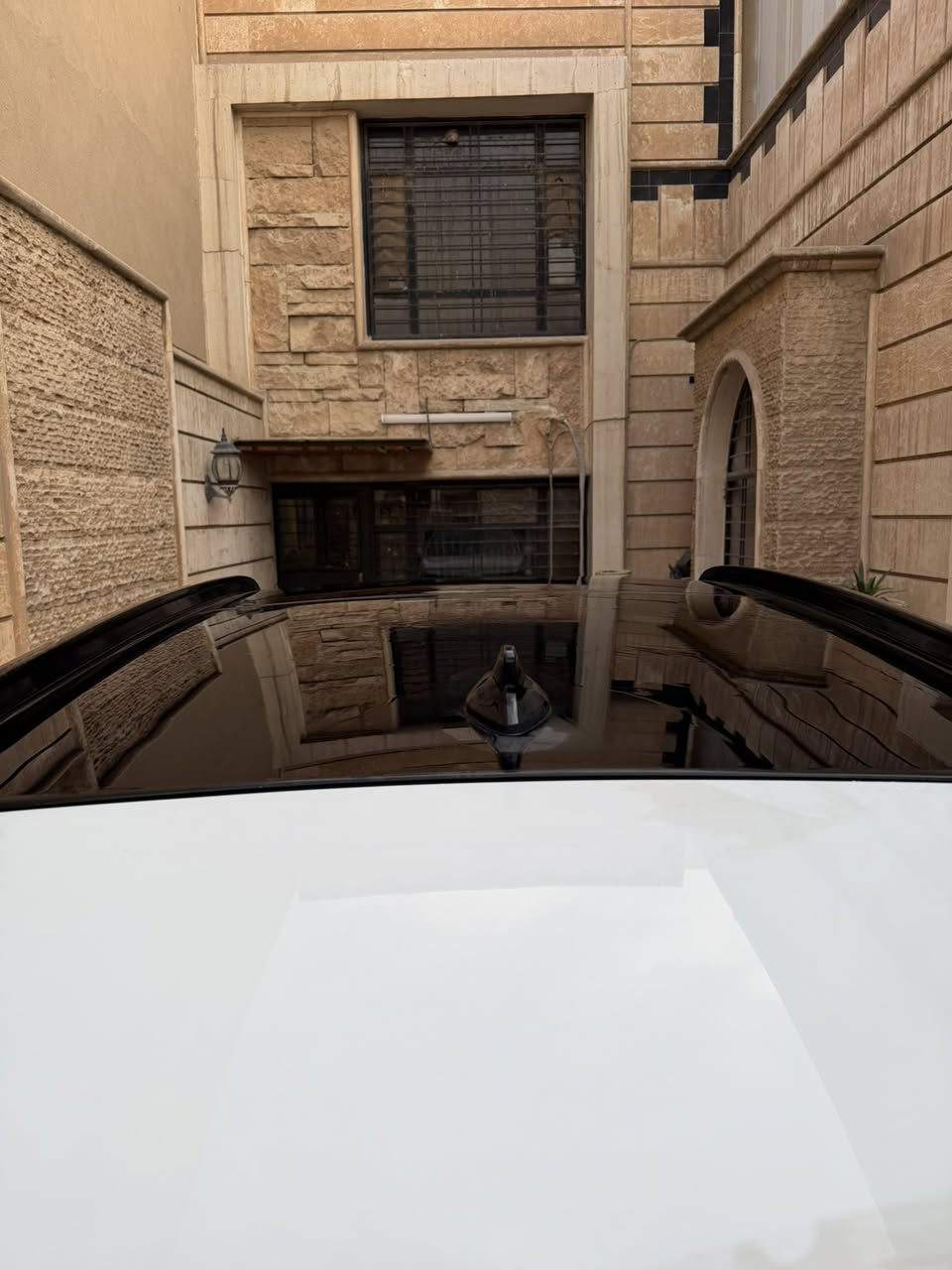 السلام عليكم
سبورتج خليجي

ماشية ٣٢ ألف لون ابيض مكفولة  بيها فقط تكحيل بالدعامية بسيط وشخط بالدعامية رقم بغداد بأسمي تحويل مباشر مواصفات فول 

مواصفات .

بانوراما

تدفئة كشنات

شاحن لاسلكي

بصمة

صندوق كهرباء

أنظمة قيادة عدد 4

كار بلي

Type-C منافذ شحن

تدفئة ستيرن

مثبت سرعة . تحديد مسار . مانع انحدار 

ويل كب حجم 19

حساسات امامية وخلفية

كامرة خلفية دوارة  وباقي المواصفات معروفة

محرك سيارة 2000 دوش

السعر 238 وبيه مجال بسيط

مكاني بغداد  الاعلام
***********
