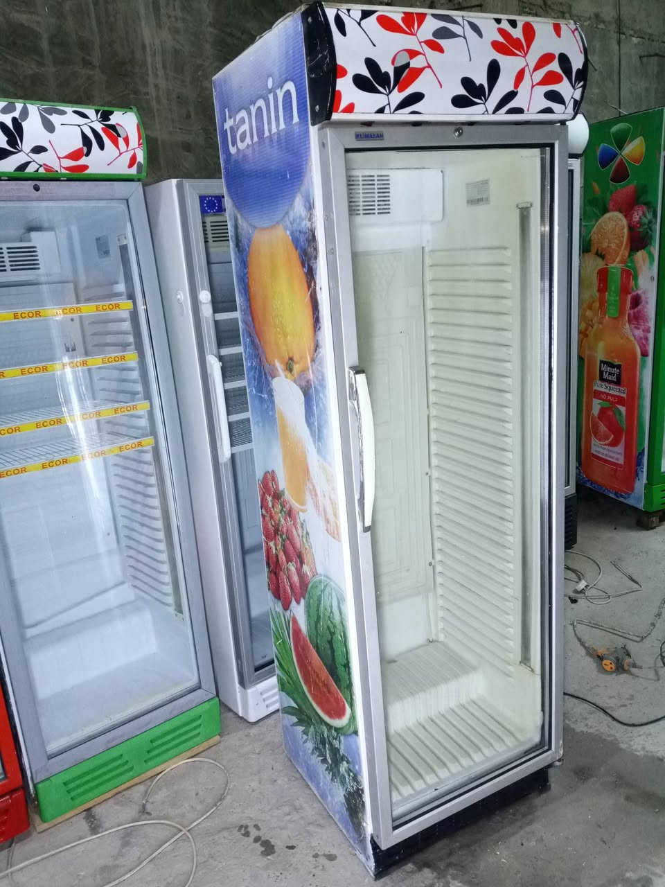 السلام عليكم برادات ايكور تركي ع وضع الشركه حجم 30 وحجم 22قدم العنوان بغداد شراي يتصل 
***********
