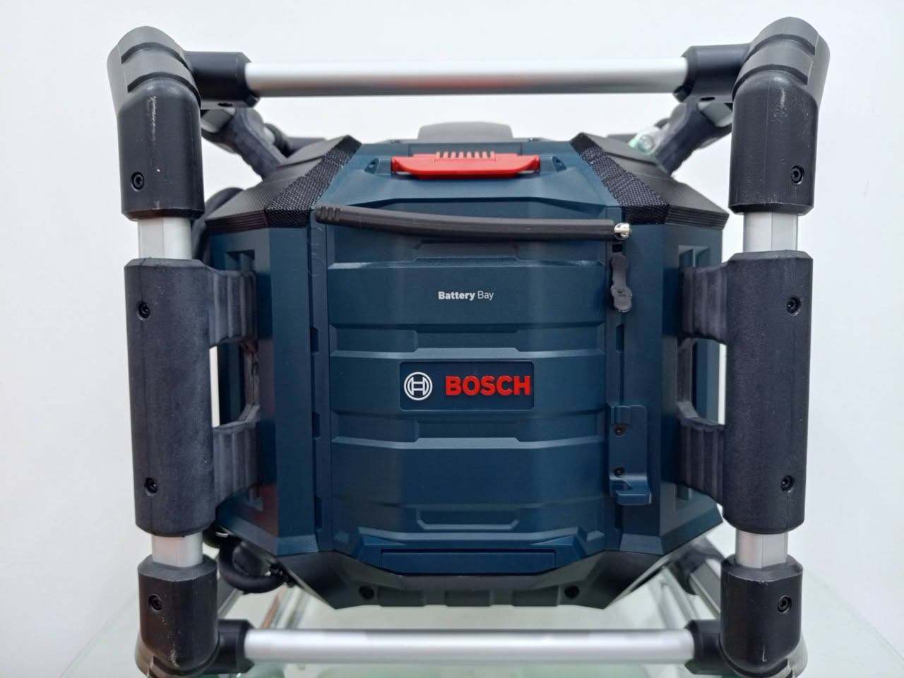 راديو بوش 
غير مستخدم 
مواصفات ومميزات عالميه 
وزن ثقيل جدا جدا 
للاستفسار مراسلة الصفحه 
او الاتصال ‏‪***********‬‏
