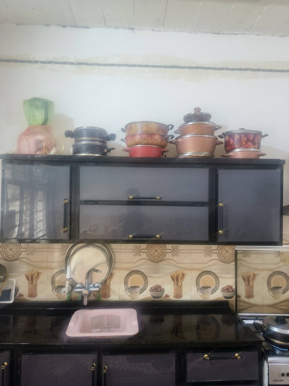 السلام عليكم كاونتر للبيع مرمر الحجم 2متر جديد ستونه ماخذينه سعره 350


**إذا كنت صاحب هذا الإعلان وتريد حذفه لأي سبب، رجاءا أرسل رسالة إلى الدعم الفني**