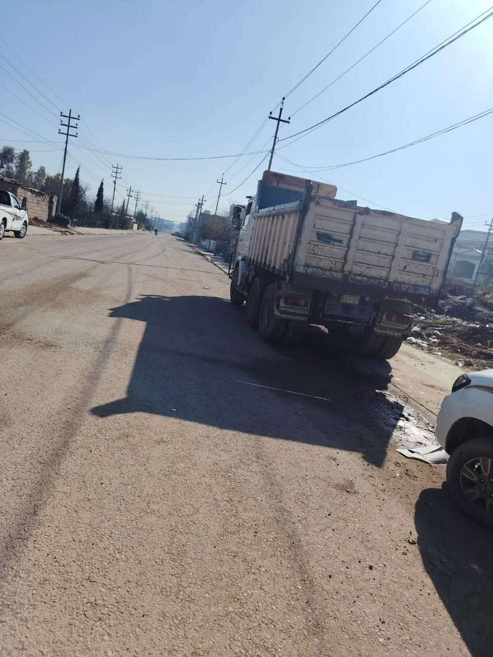 قلاب للبيع 112كير اكسل محرك كله شرط موديل 86بودي نص عمر تواير الكدام جديد والباقي كله نص عمر وفوك سياره حدر الشغل دينار ماتصرف عليها رقم نينوى الماني السعر 140 وبي مجال الشراي يتفضل *********** ()***********  ()***********
