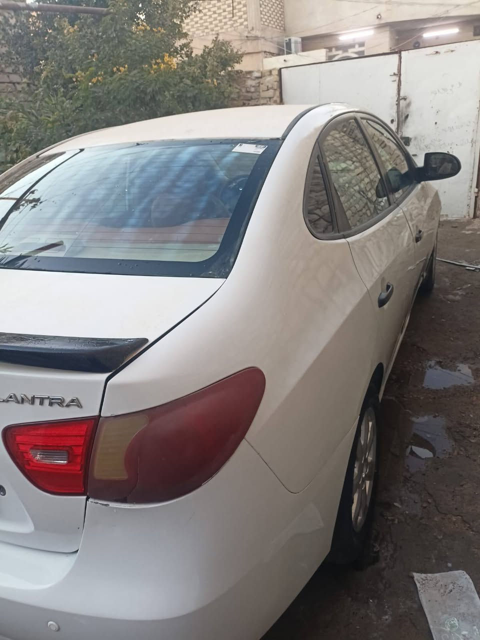 كصته جنطه  أدوات 
سياره مابيه سنويه 
مكينه وكير خير من الله سياره نضيفه 
تحم تاير جديد غرفته كلش نضيفه 
سياره مكانه حله محاويل 
***********
سعر لمطلوب ٣٨ ورقه وبيه مجال حك جيه 
سياره ٢٠١٠
حداديه جديده قبل سبؤع بدلته
