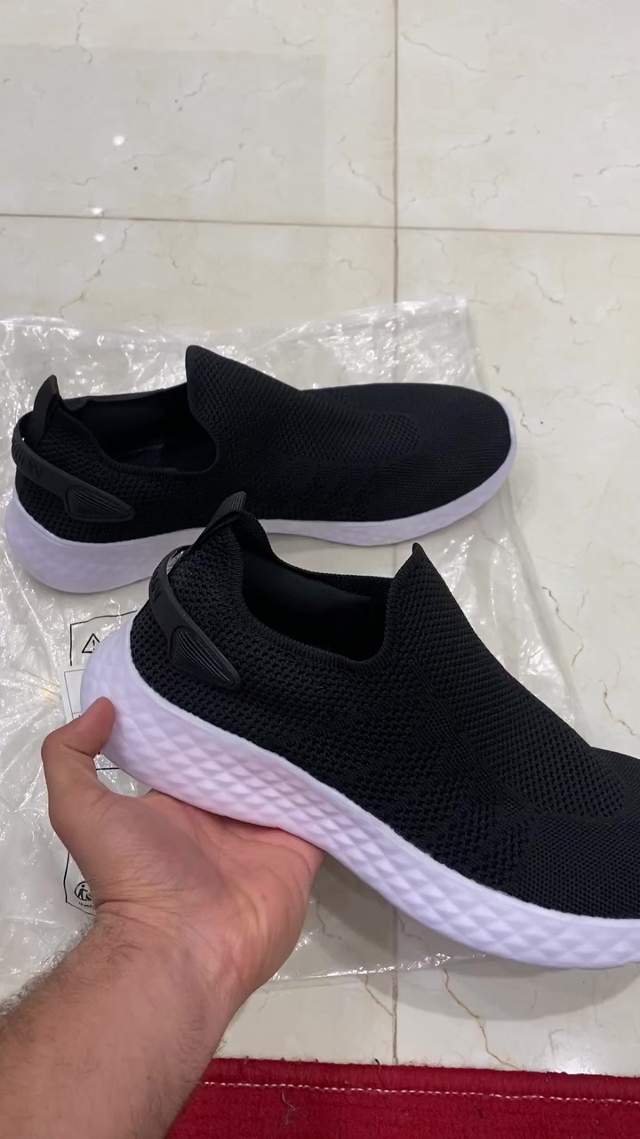 السلام عليكم 
شبابنا الطيبه تكرمون حذاء طبي جدا خفيف القاعدة فوم خفيفة   للجري او للرياضه سعرة السابق مثل مموضح امامكم 49$ 
او تكدرون تتأكدون وتشوفو بالأمازون او مثل مموضح أمامكم بالصور 
قياس الحذاء 👞 43
متوفر توصيل 🚚 
واتساب فقط ***********
