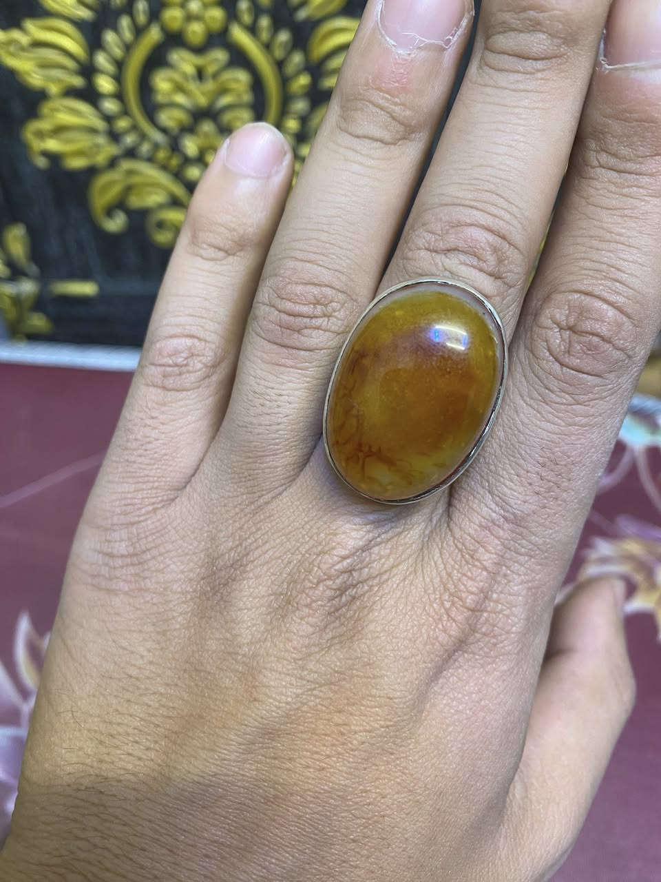 سلام عليكم جزع يماني مال ملاكط من النوادر الجزع العنوان مدينة الصدر رقم ***********السعر 75
