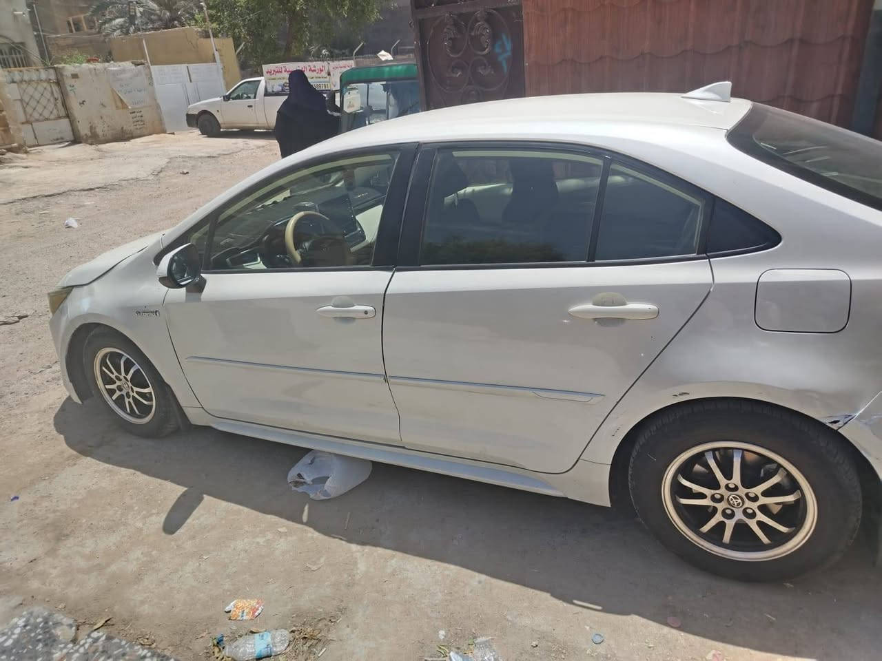 للبيع كورلا هايبرد موديل ٢٠ اصل ياباني بأسمي تحويل ثاني يوم وارد امريكي بيهه مواصفات حلوه للاستفسار الاتصال على الرقم *********** واتساب العنوان بغداد شارع فلسطين سونار موجود
