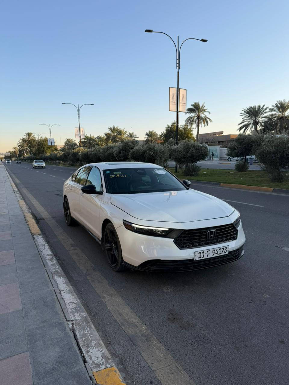 السلام عليكم
هوندا / اكورد سبورت فول 1/1 بلاك توب 2024،
2024 
بصمه 
فتحه 
جلد 
رادار امامي 
راداري خلفي + جانبي 
كراسي كهرباء 
اوتو هولد 
سايد بريك بصمه 
كراسي تدفئه 
مري اسود 
ويل كب بلاك 
ماشيه 25 الف فقط 
السياره بدون صبغ بارد فقط
مرقمه بغداد بأسمي
السياره جاهزه من جميع النواحي 
السعر مناسب جدآ 213 وبيها مجال 
للاتصال ***********
***********
مكاني بغداد / حي الخضراء
