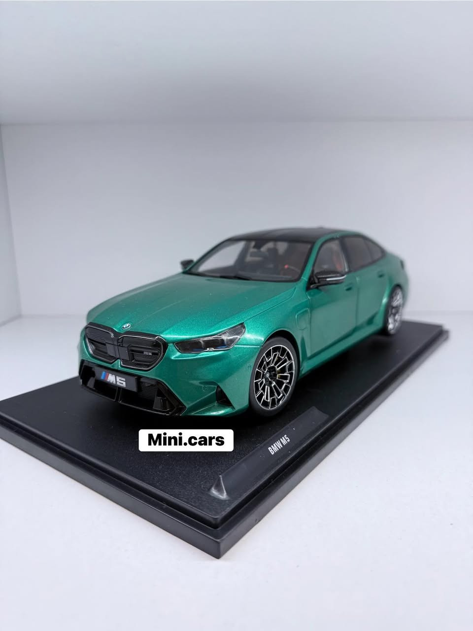🔥🔥🔥
BMW M5 2025

Scale : 1/18
Brand : Solido
Price : 85,000 Dinar 🔥

 (free delivery inside Erbil)

WhatsApp: +9647504702207

‎التوصيل لجميع مناطق اربيل مجانا

‎گەیاندن بەخۆرایە بۆ ناو شاری هەولێر


**إذا كنت صاحب هذا الإعلان وتريد حذفه لأي سبب، رجاءا أرسل رسالة إلى الدعم الفني**