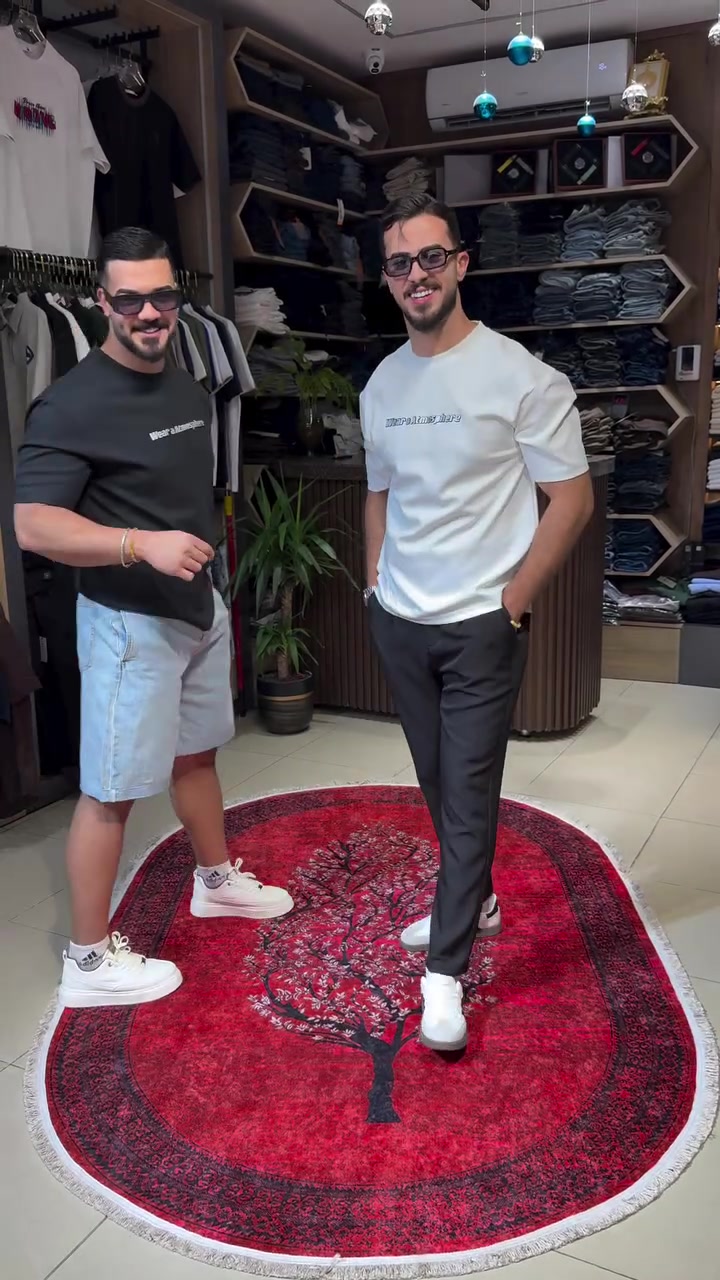 كل جديد وحصري تلكاه يم Am🙂‍↔️
يوجد توصيل لكافة محافظات العراق🤍
للحجز واتساب ***********
عنوان المحل: الكاظمية شارع اكد 👍🏼🤍
