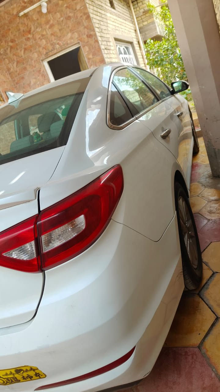 بسم الله الرحمن الرحيم ً.      سوناتا 17كلين  أمريكي ابيضّ  رقم بغداد باسمي تحويل مباشر  مكينه 4 السلندر 2400 ماشيه 110 قابله للزياده  كفاله عامه بيه تقشير قليل     السياره بيه تحكمات ستيرن    كأمره خلفيه    تدفءه تبريد تخم تاير جديد باتري جديد  السياره سويج        السعر 146 بيه مجال قليل للشراي  للتواصل اتصل علئ***********  بي واتساب  مكاني الدوانيه
