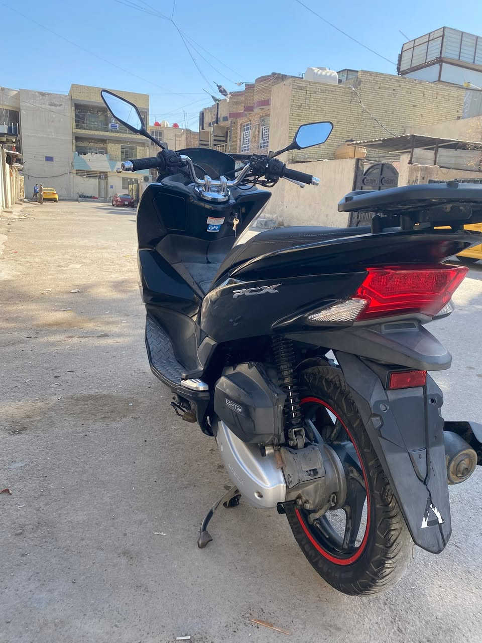 PCX جيل ثاني ياباني مكينه125 مكفوله كفاله عامه  اوراقها كامله السعر خاص ***********
