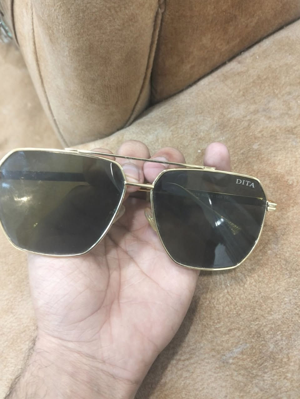 ب8 ماركه DITA.  تره سعره بلاش وشرط تفحص يم ل مندوب اذه مو اصلي ترجع


**إذا كنت صاحب هذا الإعلان وتريد حذفه لأي سبب، رجاءا أرسل رسالة إلى الدعم الفني**