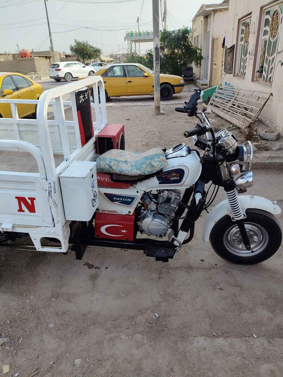 ستوته وكيل 1,700 وبيها مجال مكان 21 الموديل اسكان الصناعي‏‪0788 791 0359‬‏
