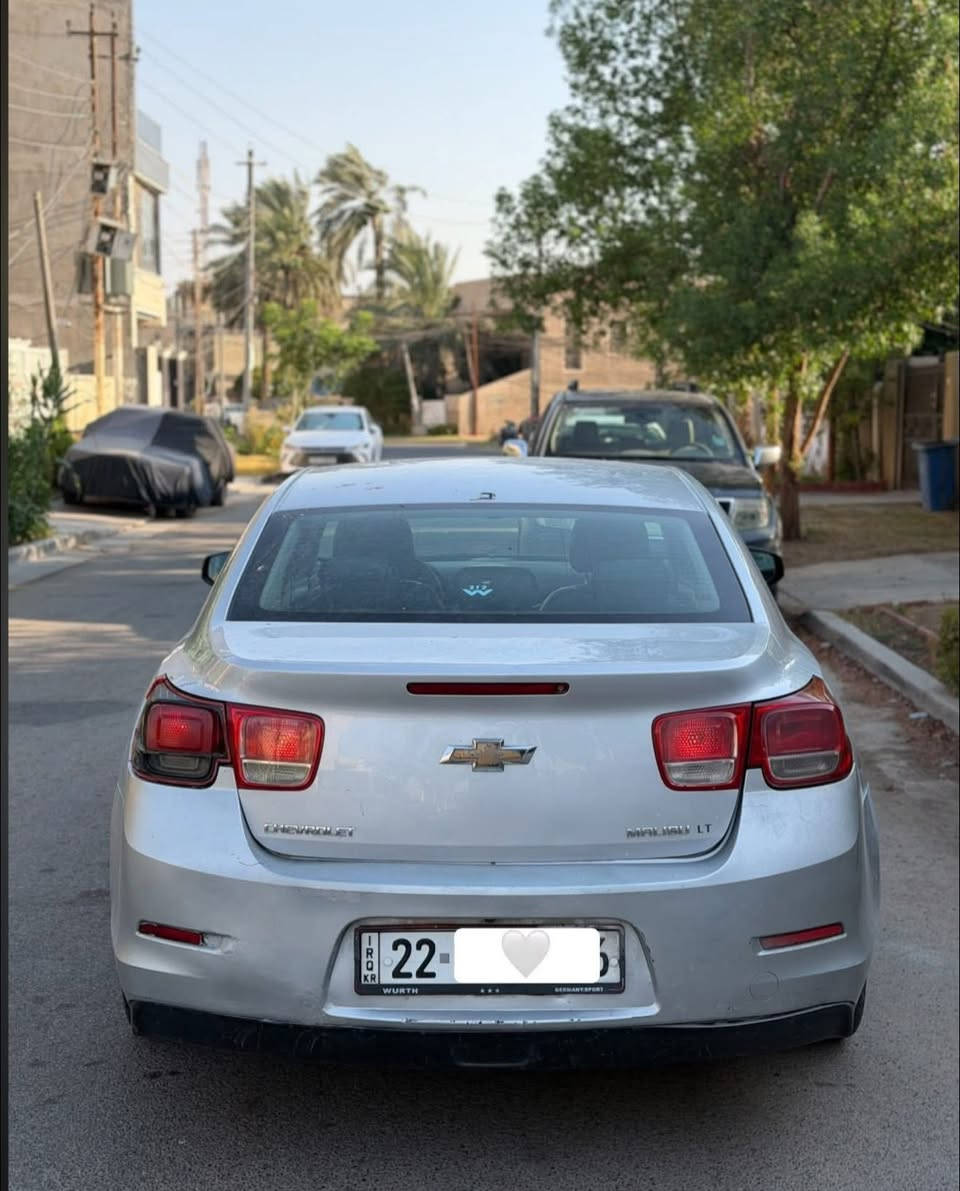 السلام عليكم 
ماليبو ٢٠١٣ خليجي 
مكفولة من الصبغ 
مواصفات عادية 
تبريد ثلج 
تحكمات ستيرن
محرك ٢٥٠٠ 
كشنات جلد
ترايها حلو 
تبريد ثلج 
رقم اربيل الجديد 
العنوان بغداد حي الجامعة
السعر ٦٢ ورقة
الرقم ***********
