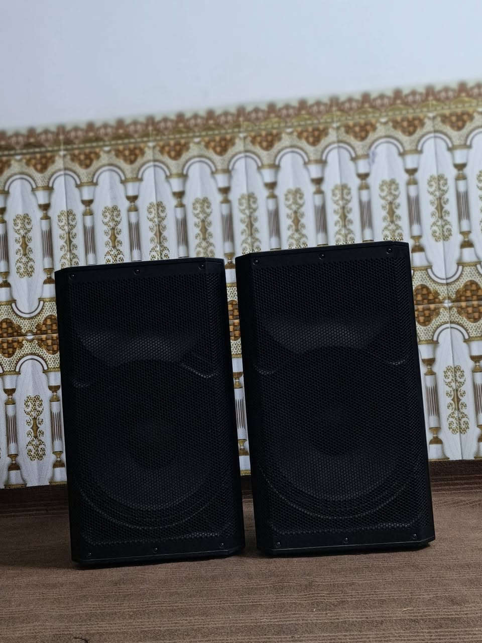 سلام عليكم
عدي زوج سماعات ارسيف RCF البه 17ايطالي تويتر  مستخدمات شي قليل شرط شخط ما بيهن 
مكان النجف الاشرف كوفه عباسيه الاستفسار ***********
مكلف بل نشر
