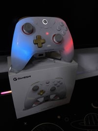 يده جوستك • يد تحكم • جويستك Gamesir • Gamesir cyclone 2 • كنترولر بي ...