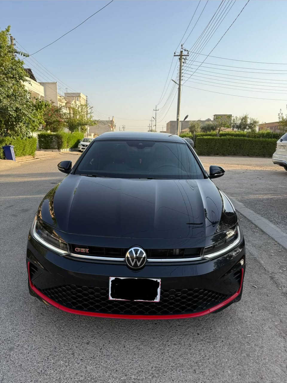 Jetta GLI autobahn 2025 VIP
فول فول فول مواصفات، واحد على واحد (١/١)، 
بجم كبس، پێش و پشت كەپس، 
واحد جاملغ مصبوغ، وبابين تبديل شركة.
دوو سویج.
ڕەقەم کراوە.
*********** أربيل, العراق

