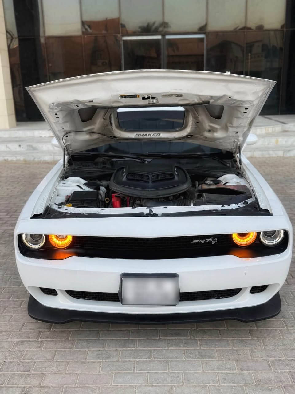 2022 R/T Shaker 1/1  
V8 5.7L 
ماشيه 24 الف   
السياره فول مواصفات 
فتحه 
سوبر تراك باك 
سستم سماعات الباين 
خزن ميموري 
عينة ابيض مال شيكر 
مازدات شيكر 
داخل شيكر كنتارا وجلد 
 دبلات صفر T/A
كشنات تدفئه تبريد 
ستيرن تدفئه 
رادار جانبي  
تدفئه مري جانبيه 
ويل هيلكات نجمة
كاتش كان 
شاشه جبيره 
دشبول جلد دبل خيط مختوم شيكر 
بوب جلد 
السياره عليها بولش +نانو سيراميك يعني السياره مرايه وبالواقع احلى 
والسيارة مبرمجة داينو عند ايكل ومطلعة رقم حلو 
حادثها بنيد وجاملغ جهه السايق ونفسهم مصلحات 
غير هالشي السياره كفالة السياره جديده  بحيث حتة دعامية خلفية بدون صبغ 
السياره استخدام يومي ستوك بدون تزويد
والسيارة رقم اربيل بأسمي تحويل شوكت ميعجبك 
رقم الهاتف ، واتساب :***********
