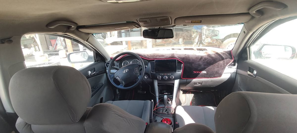 السلام عليكم ورحمه الله وبركاته سوناتا 2010وارد امريكي محرك ٢٤٠٠ دوش مصبوغه حزام حادثها صفحه السايق بدون القمارة مابيها دكت چاكوچ وصور واضحه رقم سليمانيه تريد وكاله تريد تحويل تبريد تدفئه شغال زنون شمسي اي استفسار اتصل ***********غير متواجد ع النت
