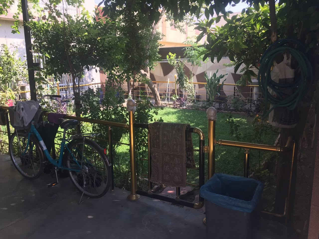 مكتب السيد للعقارات 🏡
🔹 للبيع – دار طابقين 🔹
📐 المساحة: 300 متر شارع واسع منطقه راقية
📍 الموقع: حي الواسطى – مقابيل حسينة جعفر الصادق 
✅ الطابق الاول -2غرفه نوم -ربعه -هول -صحيات -مطبخ -والطابق الثاني -4 غرف نوم -صحيات 
💯 فرصة مميزة للتمليك
💸 #بسعر_مغري_جدا- ومناسب -جدا

📞 للاستفسار:
📱 ***********
📱 ***********

📌 عنوان المكتب:
حي الواسطي - قرب حسينية جعفر الصادق
