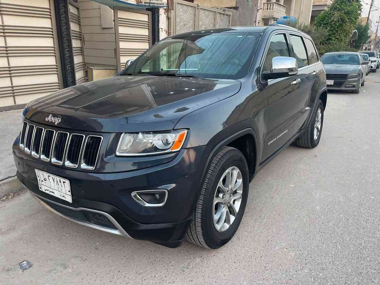 اعادة نشر  الجيب
للبيع جيب جراند شيروكي امريكي 2016  

‏ Limited

داخلة بدون ضربة  كلين سياره

بيهه صبغ باب اثر طخه 

سونار مالته موجود بدون ايرباك

محرك جديد باسفيكا 2023

بيها منظومة غاز

اللون اسود 

مواصفات لمتدد 

كشنات جلد تدفئه وتبريد 

كشنات خلفيه تدفئة

تشغيل عن بعد

مرايه قلابه

فتحة

فور ويل 

شاشه كبير

مرايات شفط 

دخول ذكي

صندوق كهرباء وبصمه

اشاير بلمري

كشن ميموري

سياره بسمي سنويه هزه كله جديد

رقمها بغداد  الدولي الجديد

سعره185 وبيها مجال 

موبايل***********    

‏‭***********.      

- [ ]
