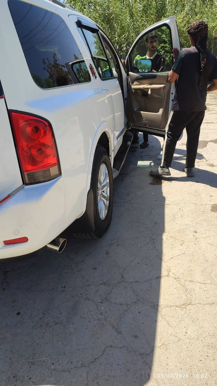9 خليجي كلين نظيفه جدا معروفة مواصفات الخليجي مكينه كير اكسل بلاد شركه ممفتوح برغي بيهن حداديه 90 بالمئة نظافته كهربائيات شغاله كله ومملعوب بيهن تبريد ثلاث قطع شوي بي ضعف سنويه باسمي نافذة من كم شهر تخم تايرات جديد السعر ب 130 مع المجال البسيط بيه فقط الدعامبه الخلفية وشويه خلف التاير الايمن الخلفي صبغ ***********
