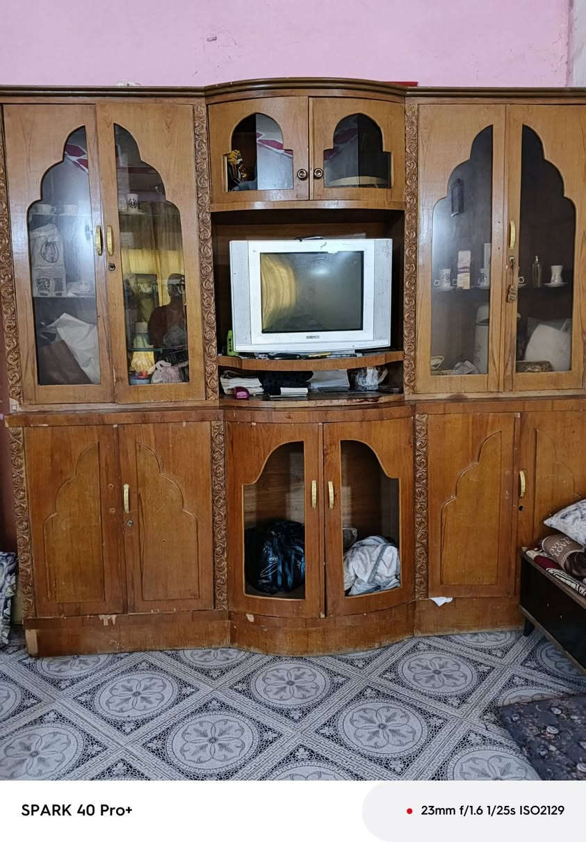 السلام عليكم عندي هاي أغراض منزليه للبيع مكاني أبو غريب حي الشهداء تواصل ***********
