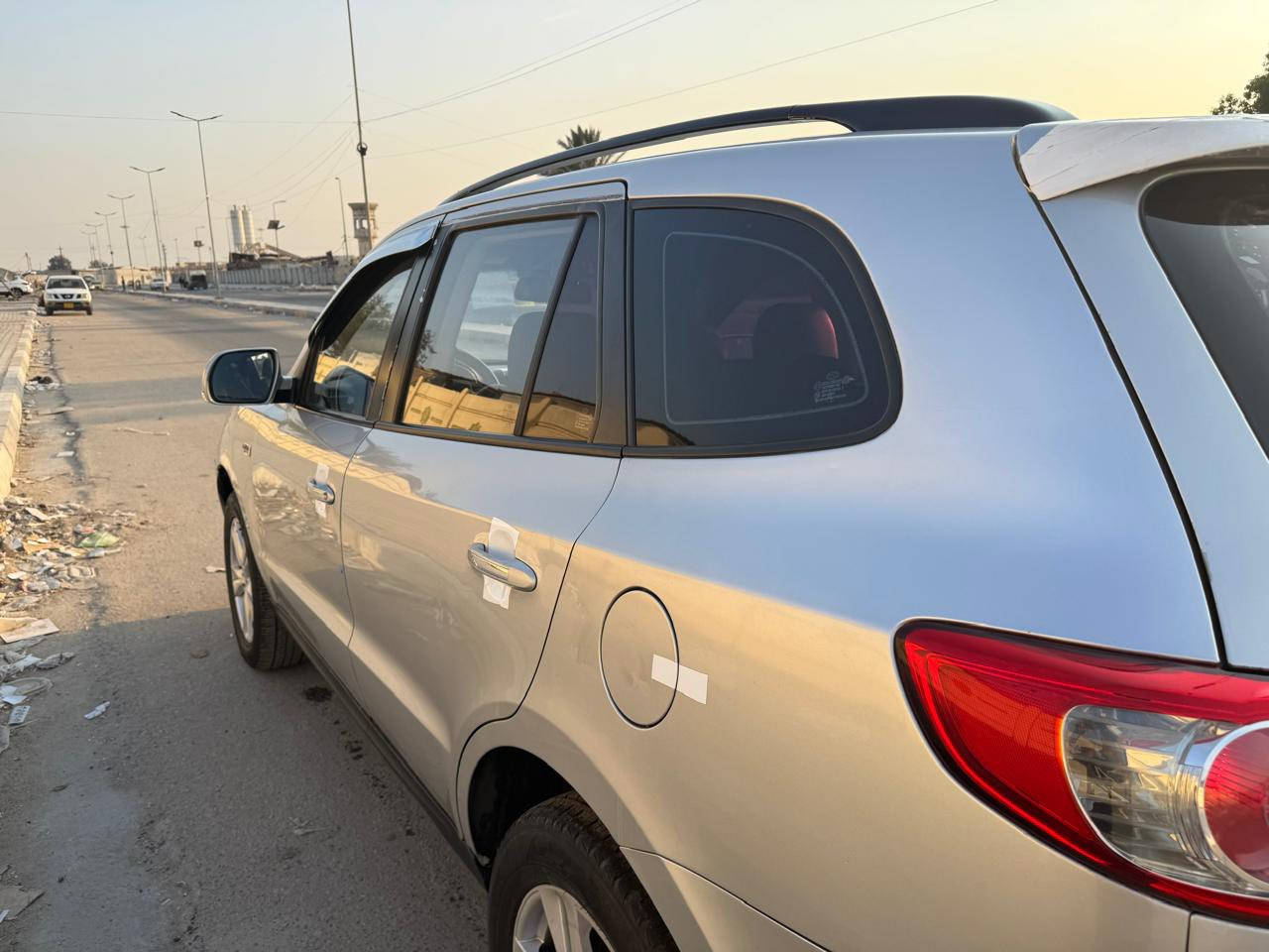 السلام عليكم
سنتافي موديل ٢٠١٢ السعر (47) 
حداديه جديده غرفه جديده مكفوله تبريد (كاز) سنوية ورقم طبق الأصل مكانه البصره 
الاتصال ***********
