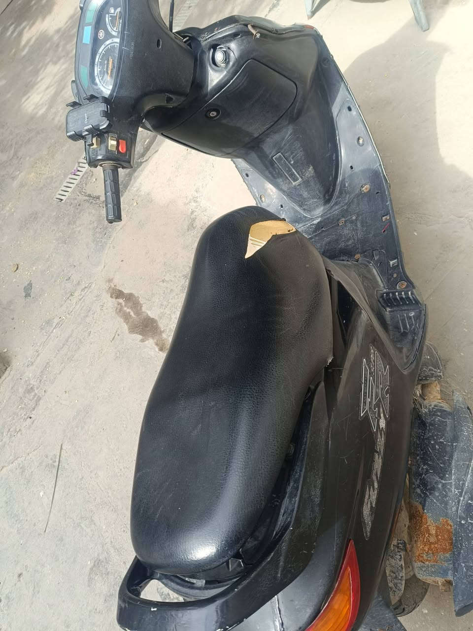 دراجه فراشه للبيع فقط الدراجه عوزهه تجفيت بس تشتغل (ومكان براغي لكزوز مهورات تكدر تلحمهن او تبدل كاور بكيفك) اما الباقي كهربائيات كامله مكمله لدراجه بس تجفتهه ترجع شلعه ومعدل حيل قويه السعر 175 قفل مكاني بصره زبير


**إذا كنت صاحب هذا الإعلان وتريد حذفه لأي سبب، رجاءا أرسل رسالة إلى الدعم الفني**