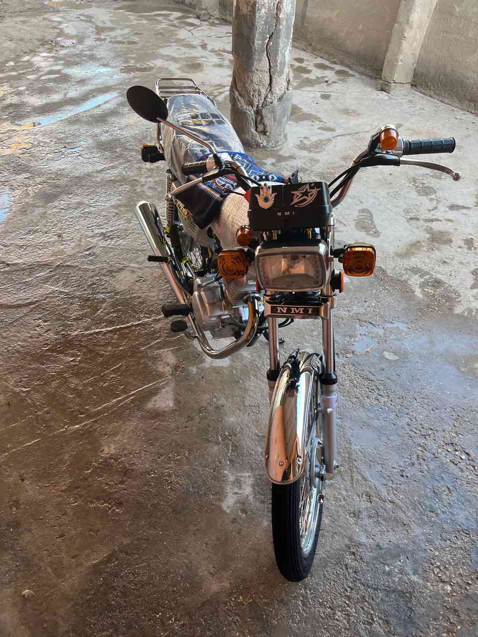 🚫سعر خاص او عل رقم تخارني او اتراسلن🚫

🚫أكلك بسعر تصير لوتي عليه تسمع الكلام موزين 🚫
مانزل من السعر لو درهم أحمر 🚫

الدراجة من تاير لتاير ما ناقصه شي 
سلام عليكم للبيع 

نامه أصلي شلامجة 

أوراق أصولي مكينه 

وشاصي مطابق شد أيراني 

موديل 23طالعه24 شهر ٨

وكيل أبو سكينه 

✅️ملاحظة لونه البلادي أزرك اني بدلته سلفري لل جماليه✅️


**إذا كنت صاحب هذا الإعلان وتريد حذفه لأي سبب، رجاءا أرسل رسالة إلى الدعم الفني**