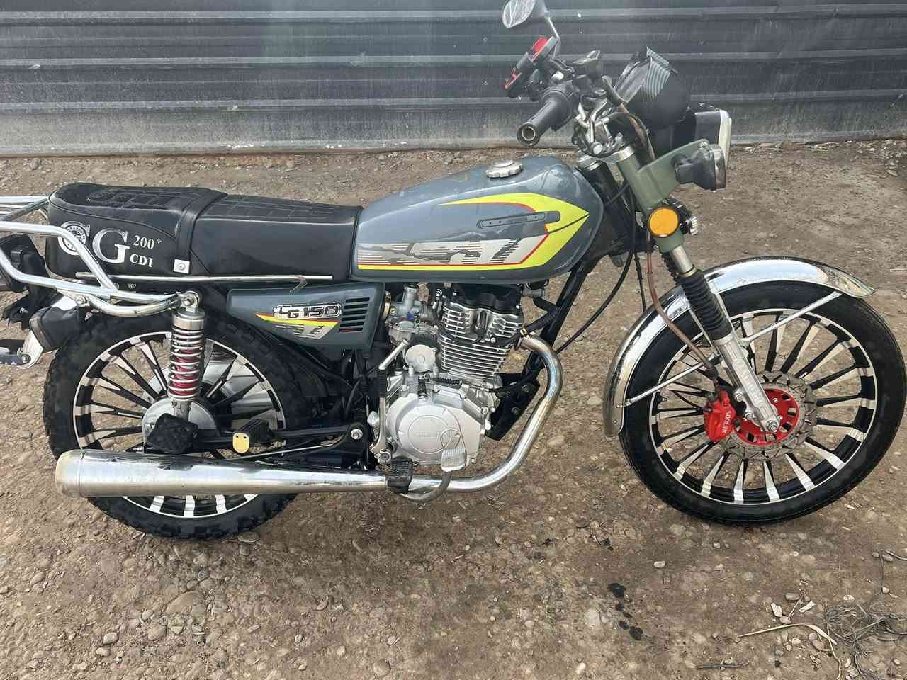 سونك ٢٥اوراق اصولي  مكاني  اليوسفية السعر 700وبيه مجال  دراجه مكفوله ***********
