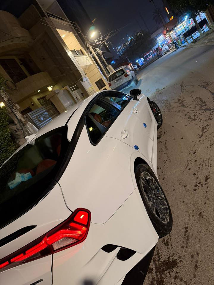 سلام عليكم k5 موديل ٢٠٢٣ جي تي لاين فول مواصفات عدى الفتحه ضرر جاملغ وبنيد بدون داخل مكان المنصور السعر ١٨٣ ***********
