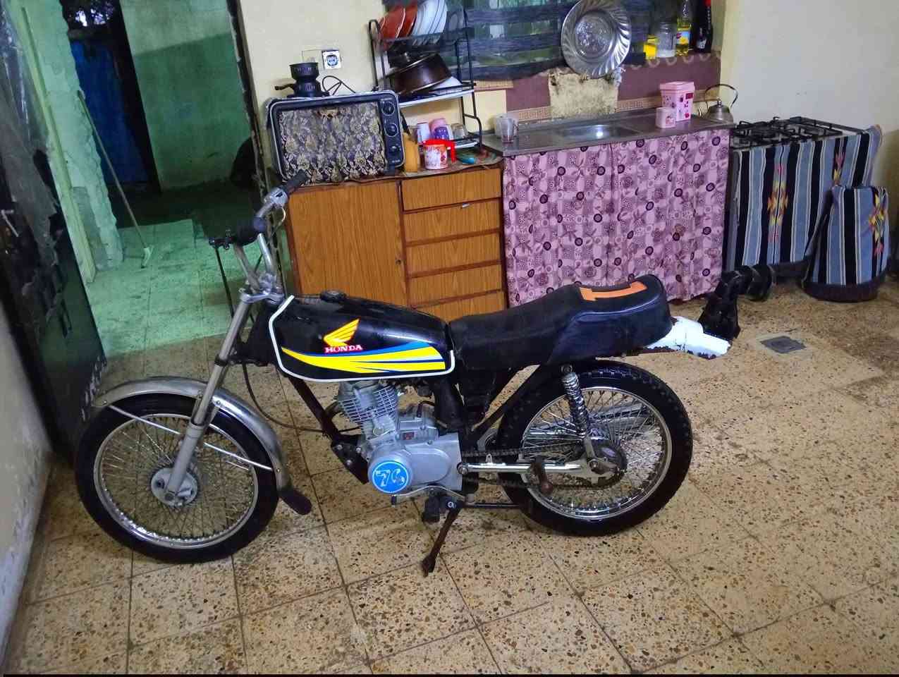 السلام عليكم ماطور بارت99999 تحريك معدل نار عربانه ستيل اكزوز نامه ايسر حي البكر السعر 300 وبيها مجال بسيط شراي اتصل***********
